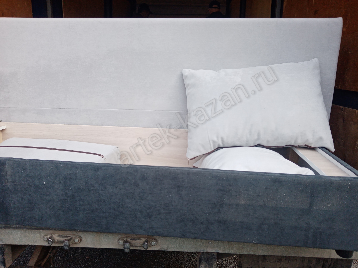 Фото 9. Купить недорогой диван по низкой цене от производителя можно у нас.